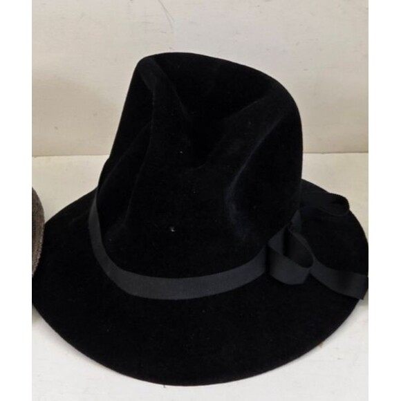J.M. Fields Vintage Black Velour Peach Bloom Hat Women’s w/ Original Box 7½ 1950